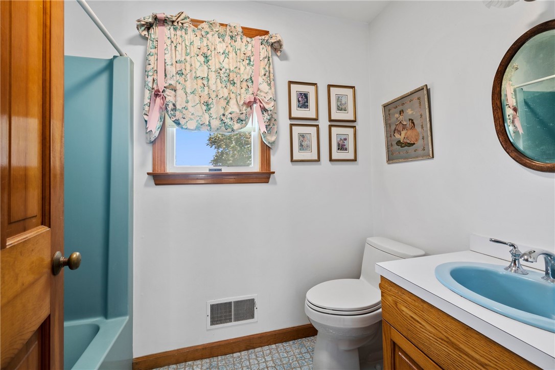 1194 Center Road Block Island, RI 02807 - Photo 13 of 50