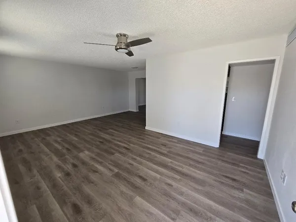 $1,595 | 10166 West Cinnebar Avenue, Sun City, AZ 85351