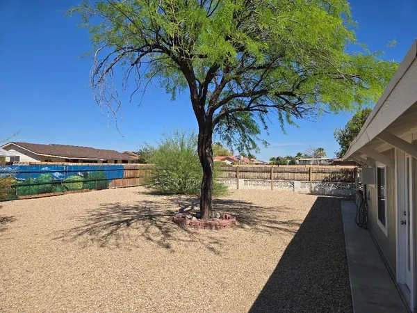 $1,595 | 10166 West Cinnebar Avenue, Sun City, AZ 85351