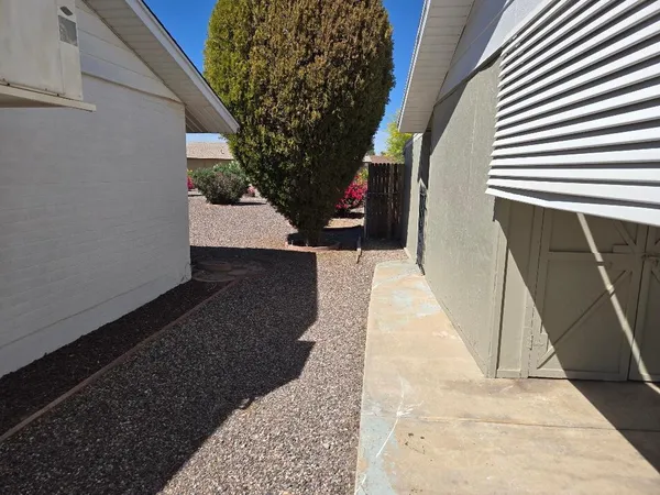$1,595 | 10166 West Cinnebar Avenue, Sun City, AZ 85351