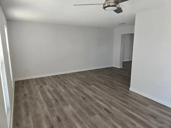 $1,595 | 10166 West Cinnebar Avenue, Sun City, AZ 85351