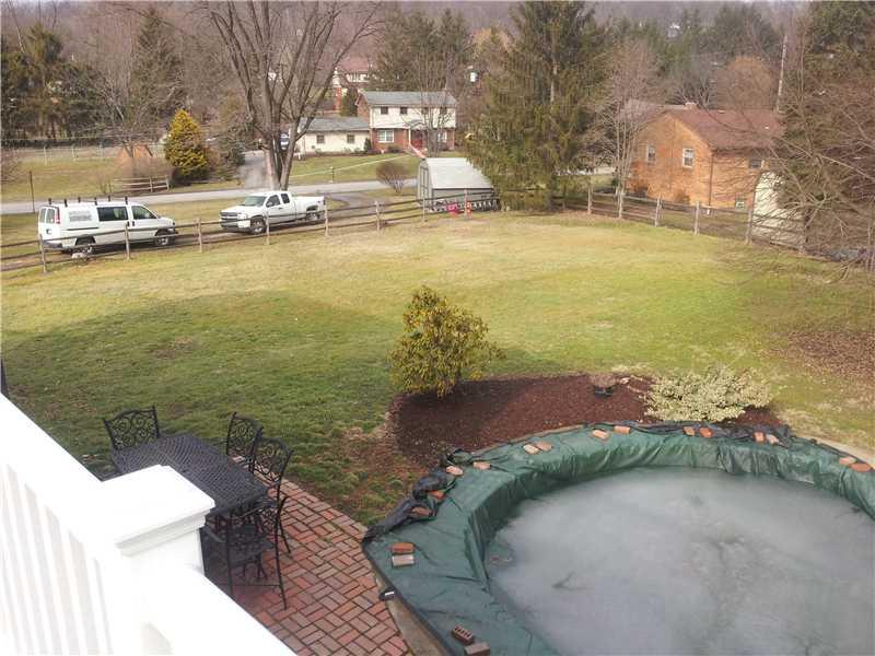 1306 Powers Run Road Pittsburgh, PA 15238 - Photo 2 of 5 Yard/Garden.