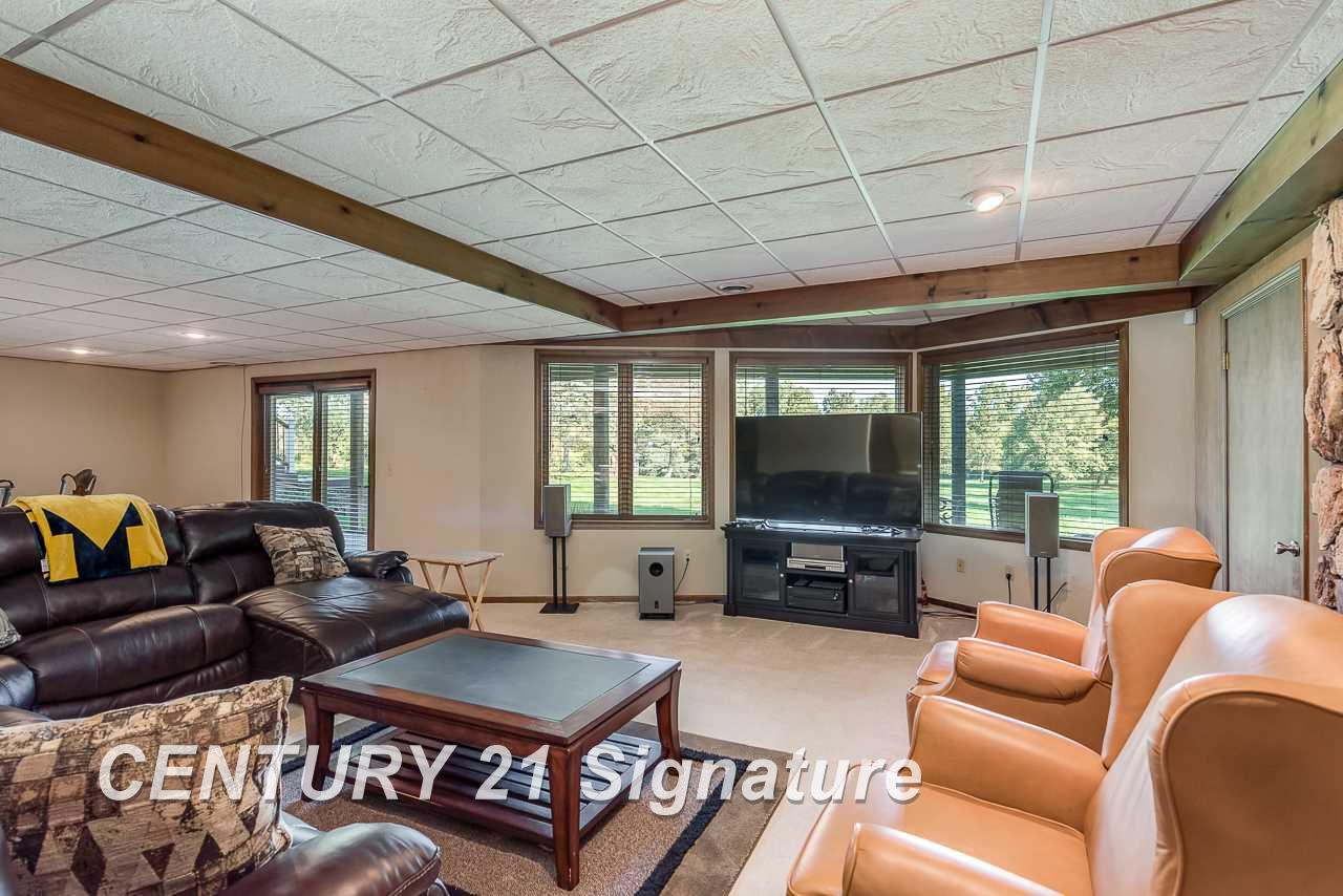 7526 East River Road Flushing, MI 48433 - Photo 38 of 41