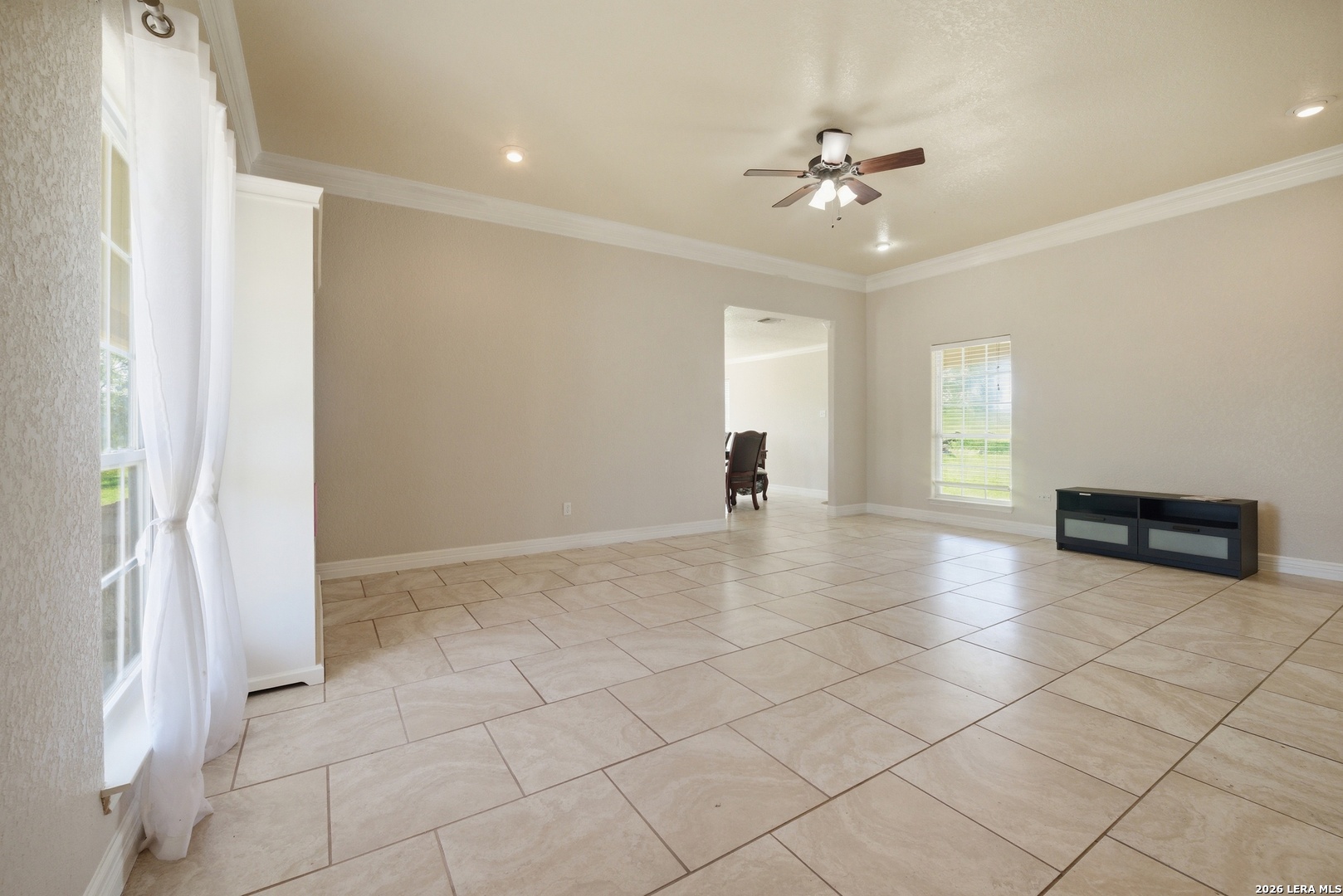 95 Molly Drive Lytle, TX 78052 - Photo 4 of 26