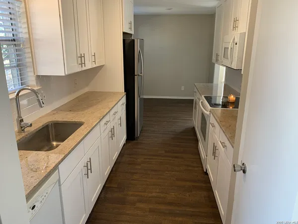 $1,450 | 618 Gode Lane, New Braunfels, TX 78130