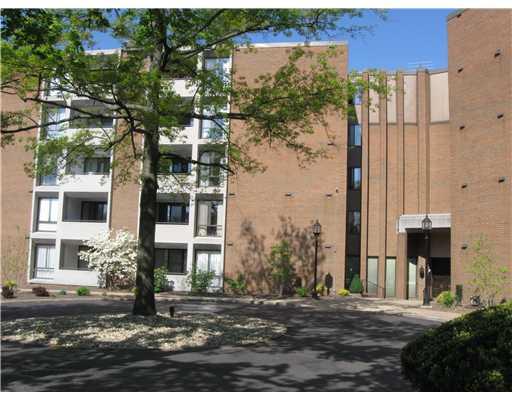 900 Washington Road, Unit 304 Mt. Lebanon, PA 15228 - Photo 2 of 18 Exterior Front. Walk to the library, many restaurants, the "T", shops, and all the activities that Mt. Lebanon sponsors in the down town area.