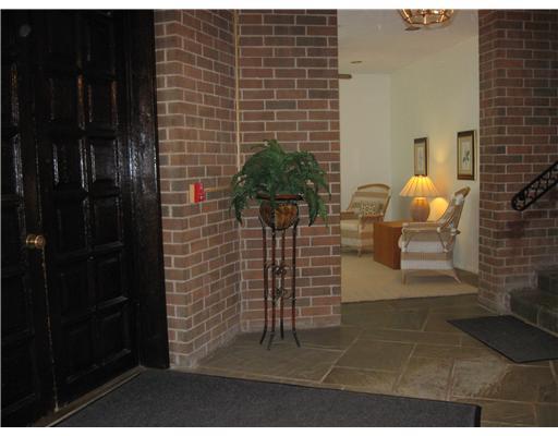 900 Washington Road, Unit 304 Mt. Lebanon, PA 15228 - Photo 17 of 18 Lobby/Reception. Building entrance