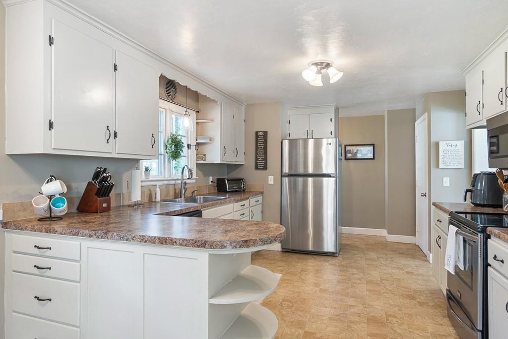 86 Lovell Road Holden, MA 01520 - Photo 17 of 41 Gallery Image 17