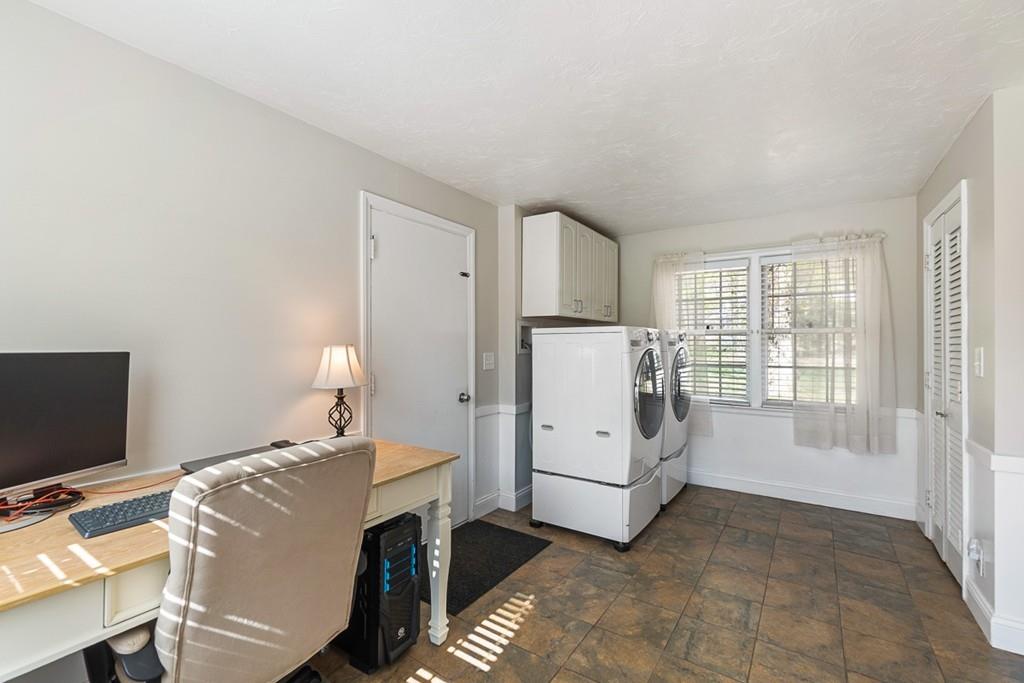 86 Lovell Road Holden, MA 01520 - Photo 25 of 41 Gallery Image 25