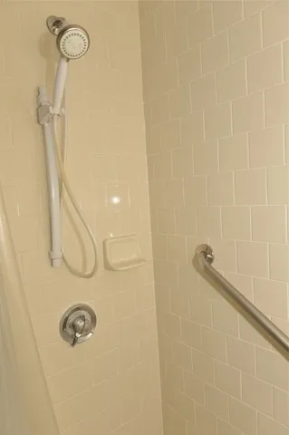 $2,500 | 55 Vinton Avenue, Unit 1, Cranston, RI 02920