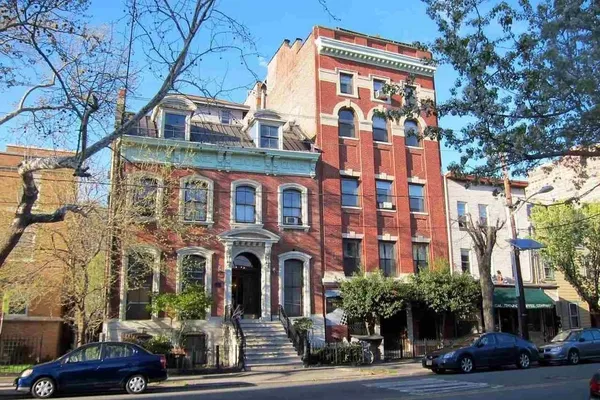 $2,995 | 174 Grand Street, Unit 2C, Jersey City, NJ 07302