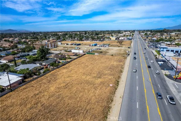 $2,500,000 | 18045 Foothill Boulevard, Fontana, CA 92335