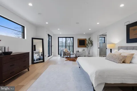 $1,599,000 | 12 Langton Lane, Newtown Square, PA 19073