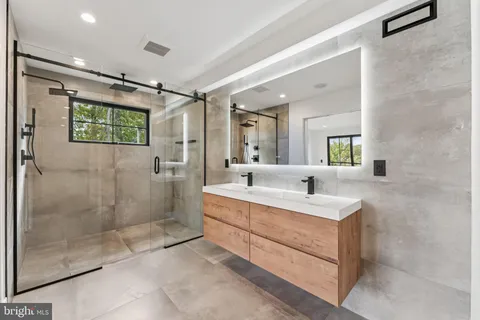 $1,599,000 | 12 Langton Lane, Newtown Square, PA 19073