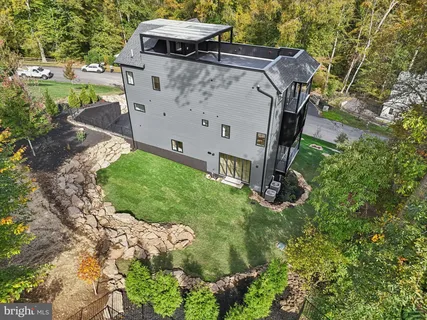 $1,599,000 | 12 Langton Lane, Newtown Square, PA 19073