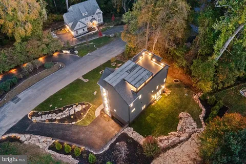 $1,599,000 | 12 Langton Lane, Newtown Square, PA 19073