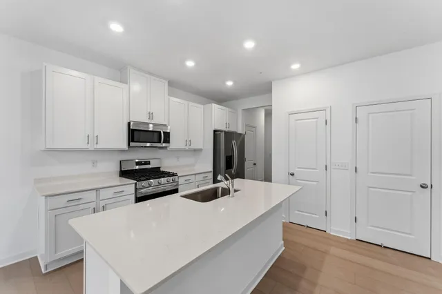 $362,420 | 10525 Harbor Lane North, Maple Grove, MN 55369