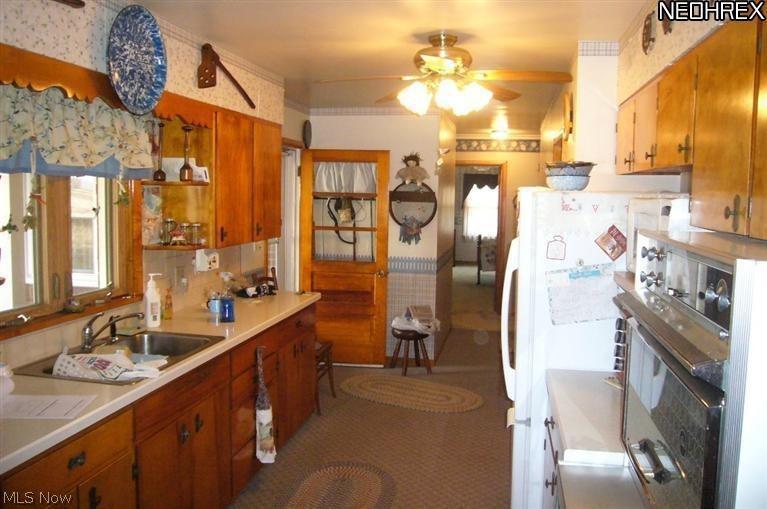 1267 Georgetown Road Salem, OH 44460 - Photo 4 of 8 Kitchen with lots of cabinets.