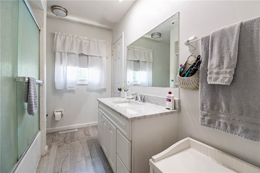 3445 Greenview Drive Decatur, IL 62521 - Photo 13 of 26 Gallery Image 13