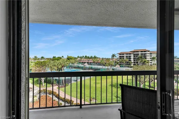 $625,000 | 601 Seaview Court, Unit C401, Marco Island, FL 34145