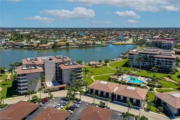 $625,000 | 601 Seaview Court, Unit C401, Marco Island, FL 34145