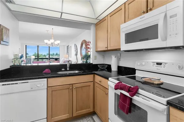 $625,000 | 601 Seaview Court, Unit C401, Marco Island, FL 34145