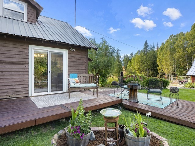 1602 Thompson Road Elk, WA 99009 - Photo 24 of 49 Gallery Image 24