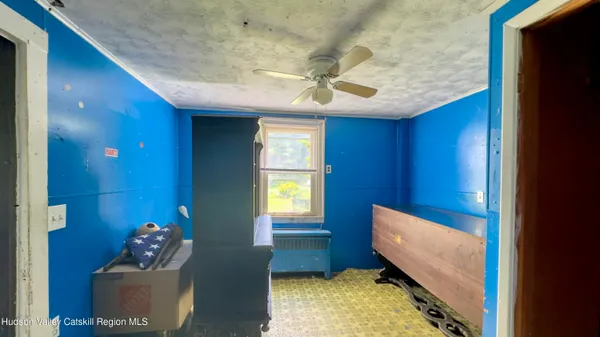 a bathroom with a tub