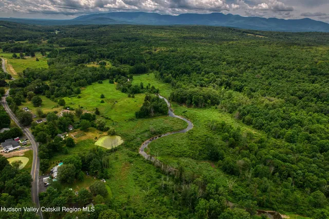 $275,000 | 651 County Road 45, Earlton, NY 12058