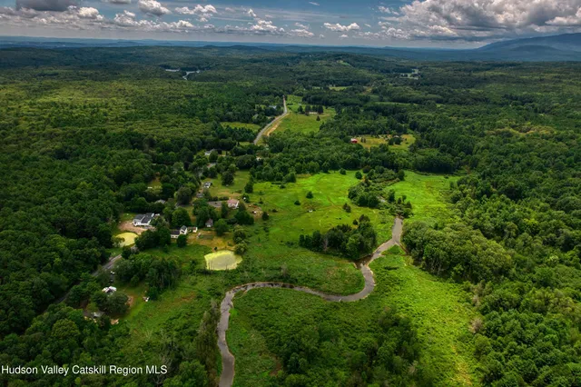 $275,000 | 651 County Road 45, Earlton, NY 12058