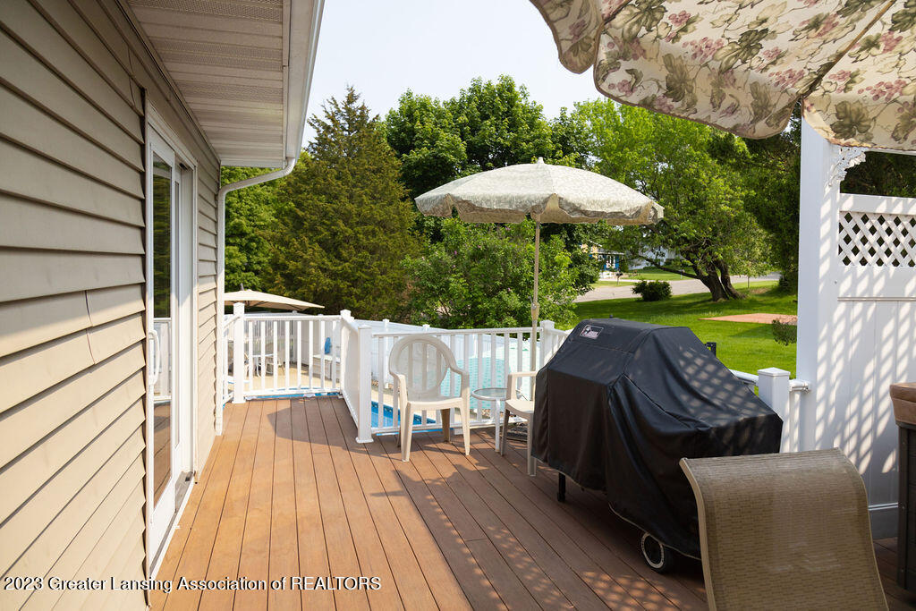 520 Sherman Road Lansing, MI 48917 - Photo 34 of 38 Exteriors-9