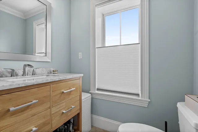 $4,700 | 8 Gates Street, Unit 2, Boston, MA 02127