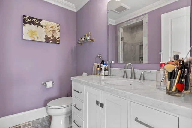 $4,700 | 8 Gates Street, Unit 2, Boston, MA 02127