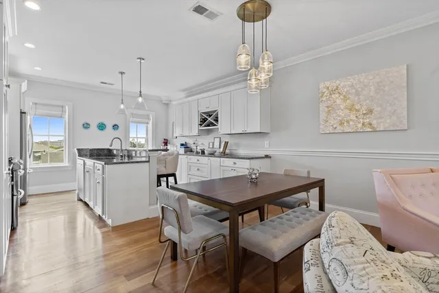 $4,700 | 8 Gates Street, Unit 2, Boston, MA 02127