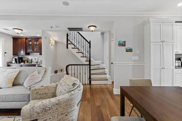 $4,700 | 8 Gates Street, Unit 2, Boston, MA 02127