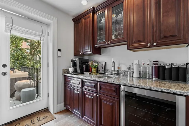 $4,700 | 8 Gates Street, Unit 2, Boston, MA 02127