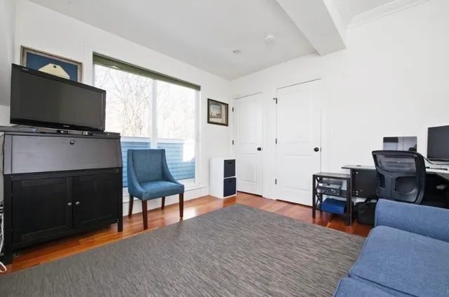 $4,700 | 8 Gates Street, Unit 2, Boston, MA 02127