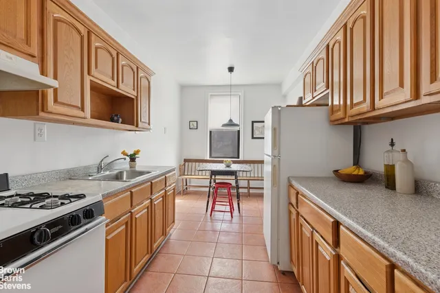 $393,500 | 1680 Ocean Avenue, Unit 5C | Midwood