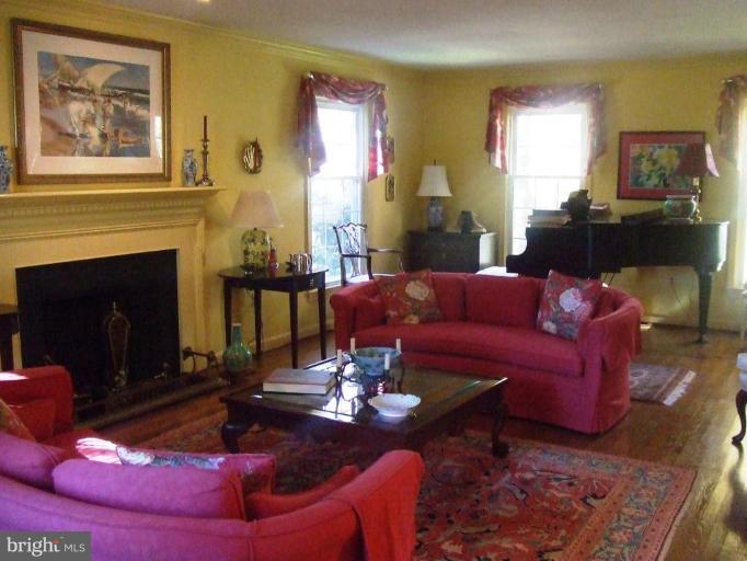 12509 Over Ridge Road Potomac, MD 20854 - Photo 12 of 30 Family Room #3