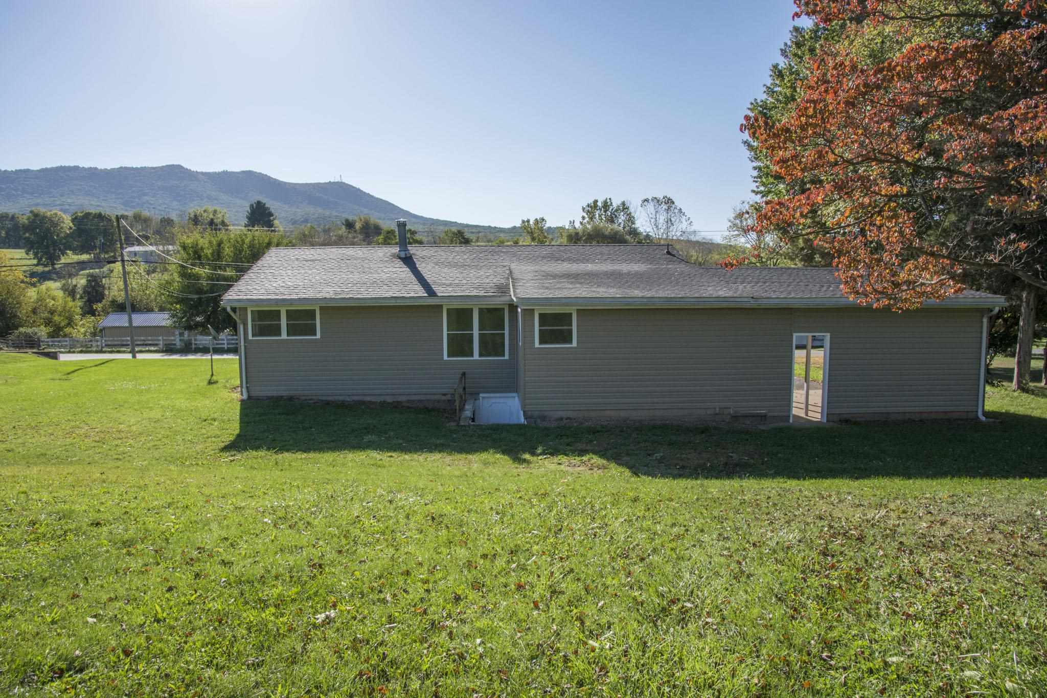 1981 Mountain Valley Road Keezletown, VA 22832 - Photo 6 of 25 Gallery Image 6
