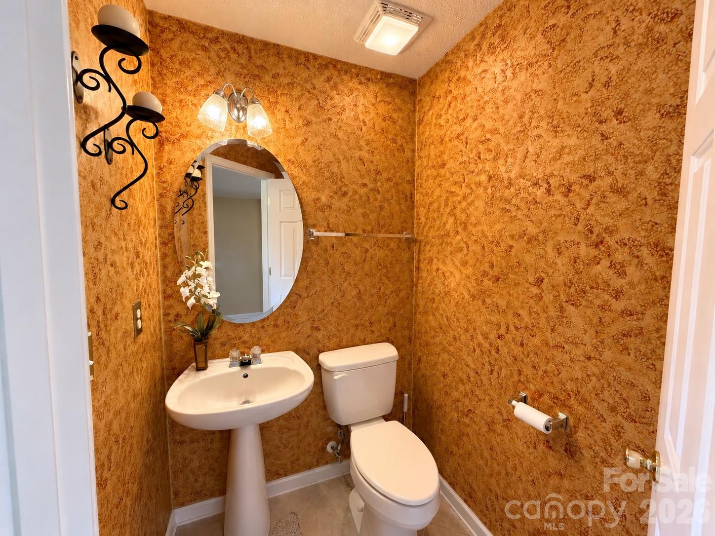 4912 Alenja Lane Raleigh, NC 27616 - Photo 15 of 40 Gallery Image 15