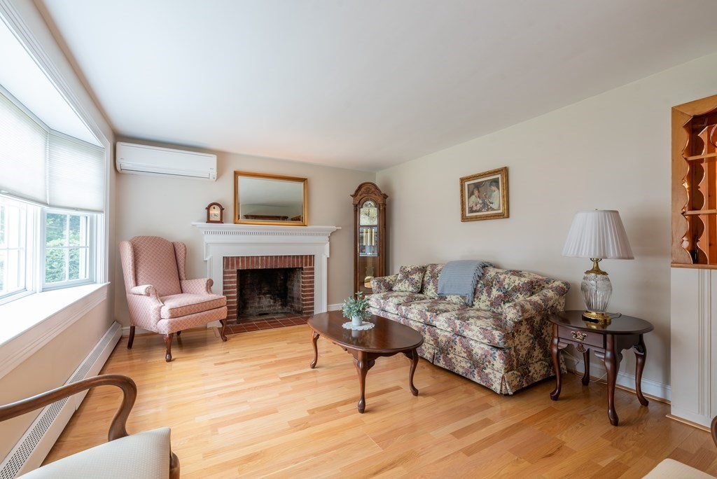 11 Eleanor Road Framingham, MA 01701 - Photo 12 of 30