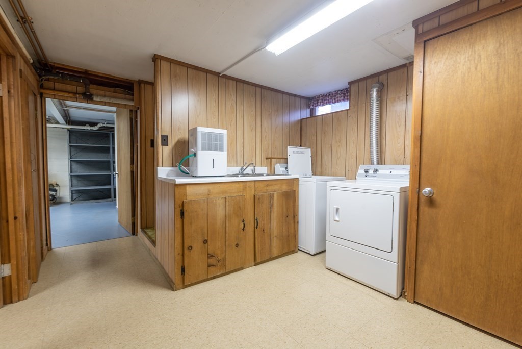 11 Eleanor Road Framingham, MA 01701 - Photo 24 of 30