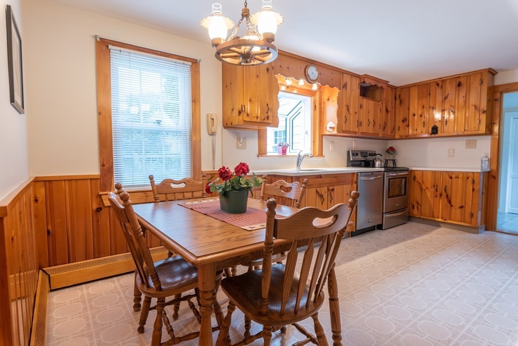 11 Eleanor Road Framingham, MA 01701 - Photo 8 of 30