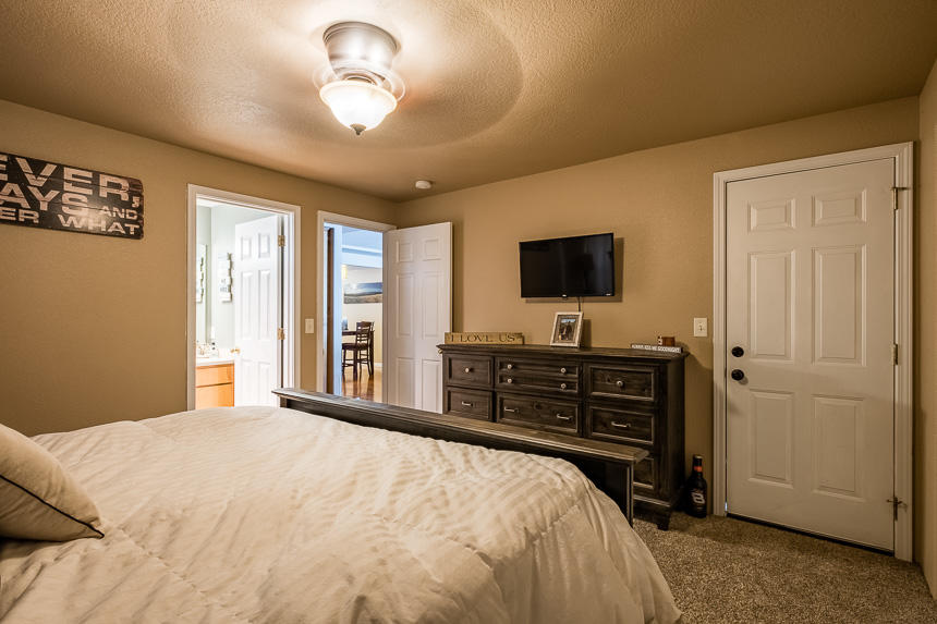 419 Montclair Way Eagle Point, OR 97524 - Photo 21 of 28 419 Montclair-23