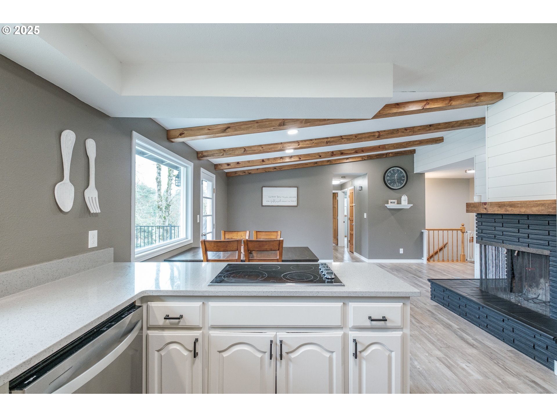 5370 Witzel Road Southeast Salem, OR 97317 - Photo 12 of 48 Gallery Image 12