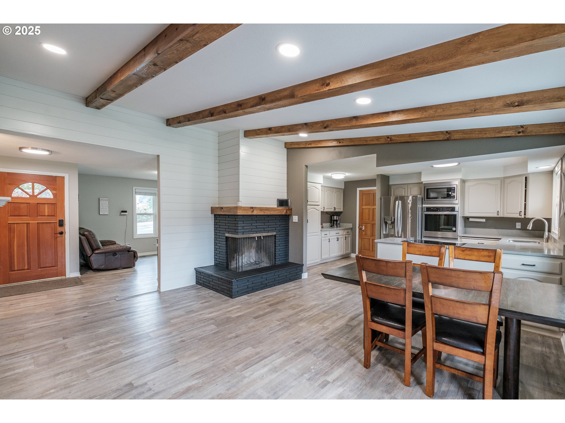 5370 Witzel Road Southeast Salem, OR 97317 - Photo 10 of 48 Gallery Image 10