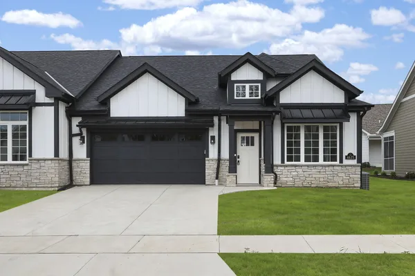 $684,900 | 4675 98th Street, Pleasant Prairie, WI 53158
