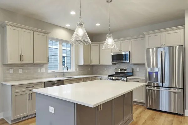 $684,900 | 4675 98th Street, Pleasant Prairie, WI 53158