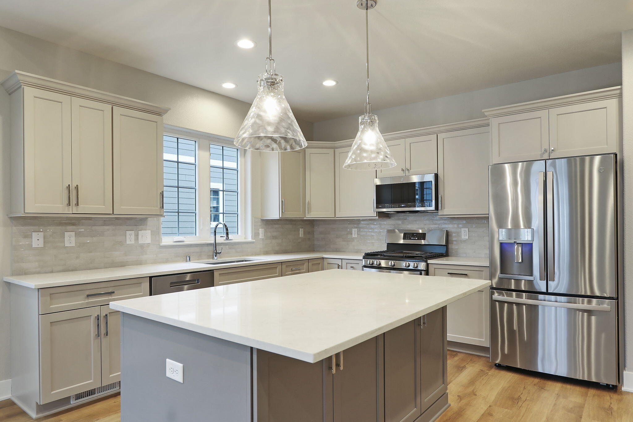 4675 98th Street Pleasant Prairie, WI 53158 - Photo 2 of 29 11-web-or-mls-4675 98th St, Pleasant Pra